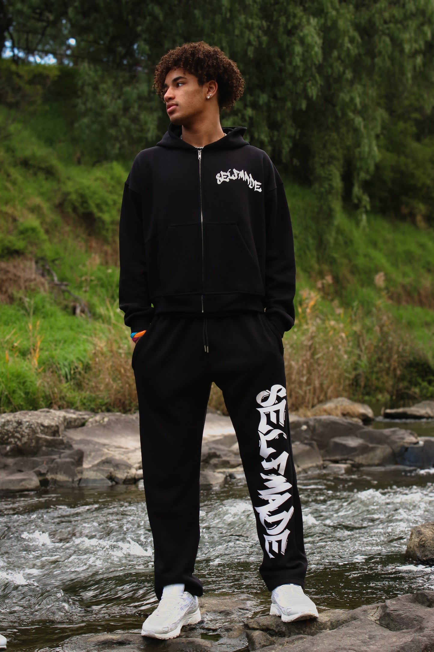 SELFMADE HEAVY STRAIGHT LEG SWEATPANTS (BLACK)