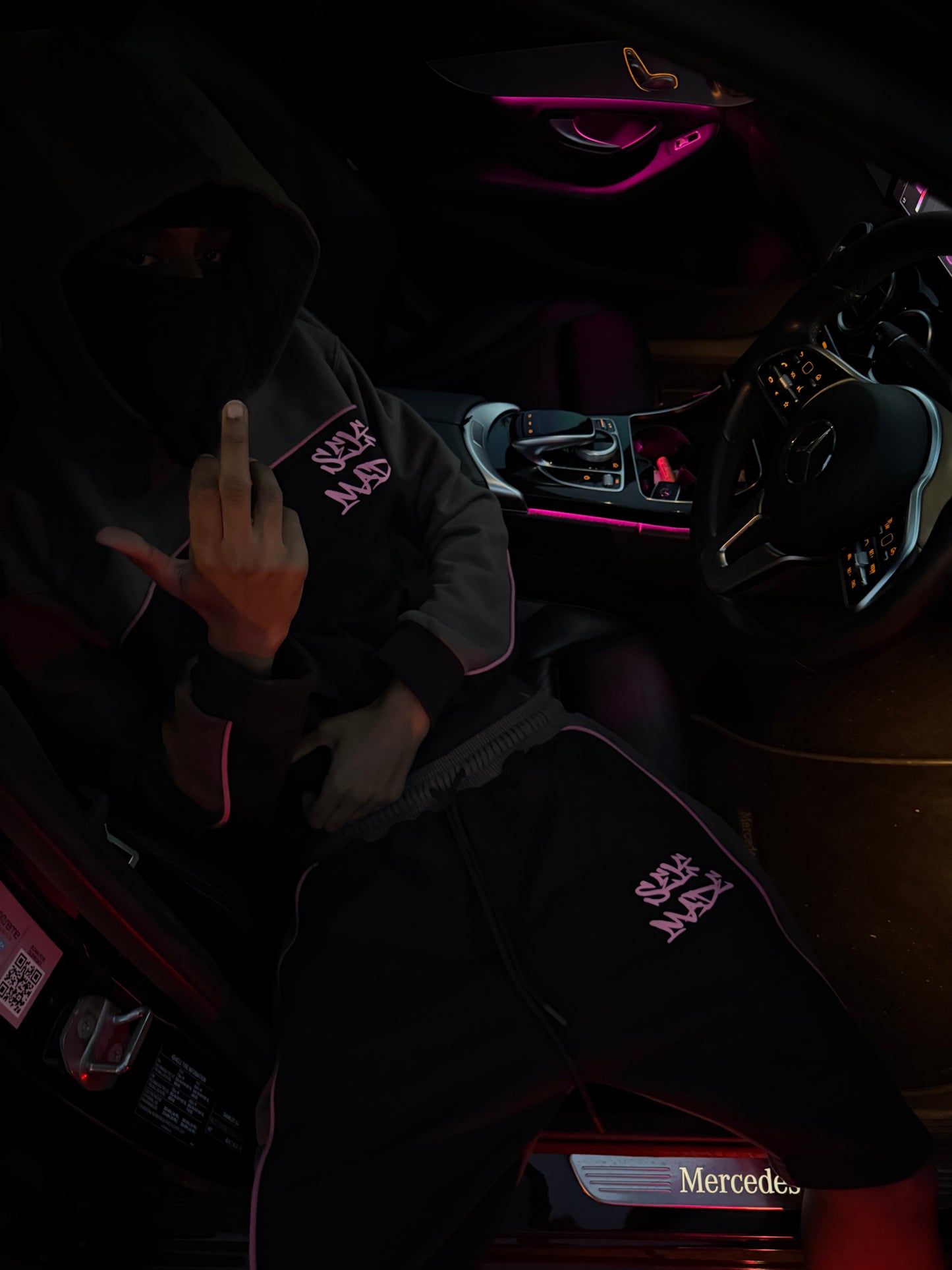 PINK GRAFFITI SELFMADE HOODIE