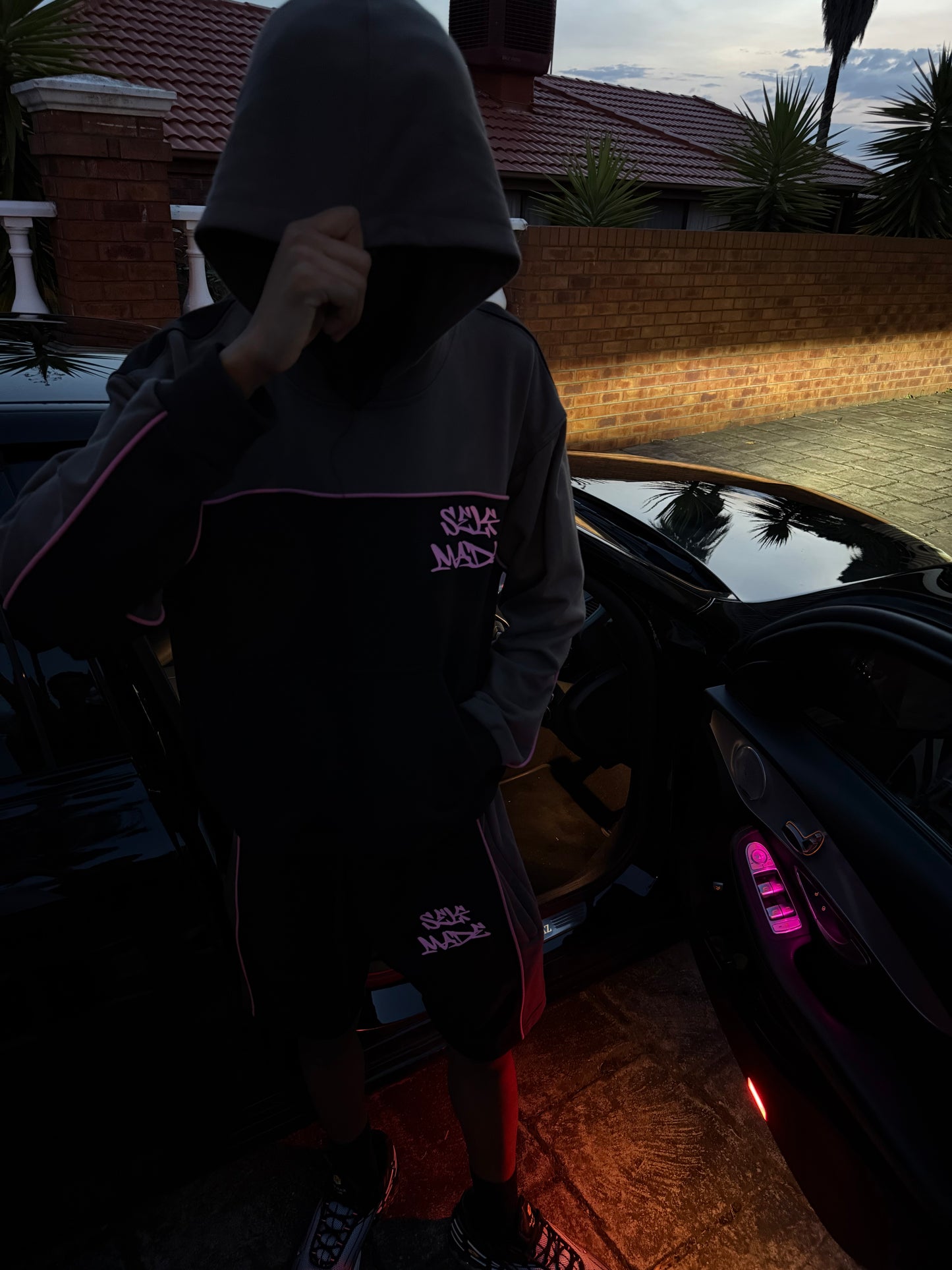 PINK GRAFFITI SELFMADE HOODIE